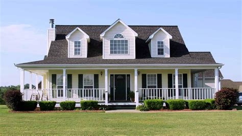 white house white metal rook|The 7 Best Roof Colors for White Houses – Rhythm of the Home.